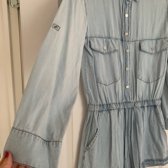 SANCTUARY Long sleeve playsuit.  Amazing with heels and runners!!! - Picture 5 of 8